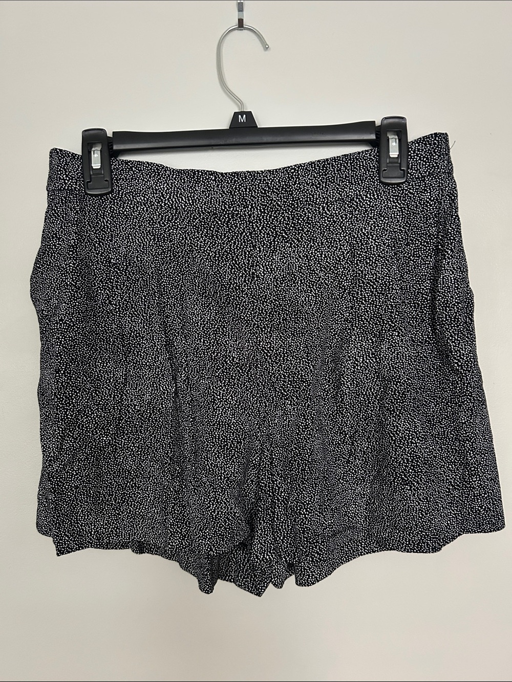 H&M Women’s Black & White Printed Relaxed Shorts